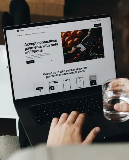 sumup-nK9w3J8cSxU-unsplash