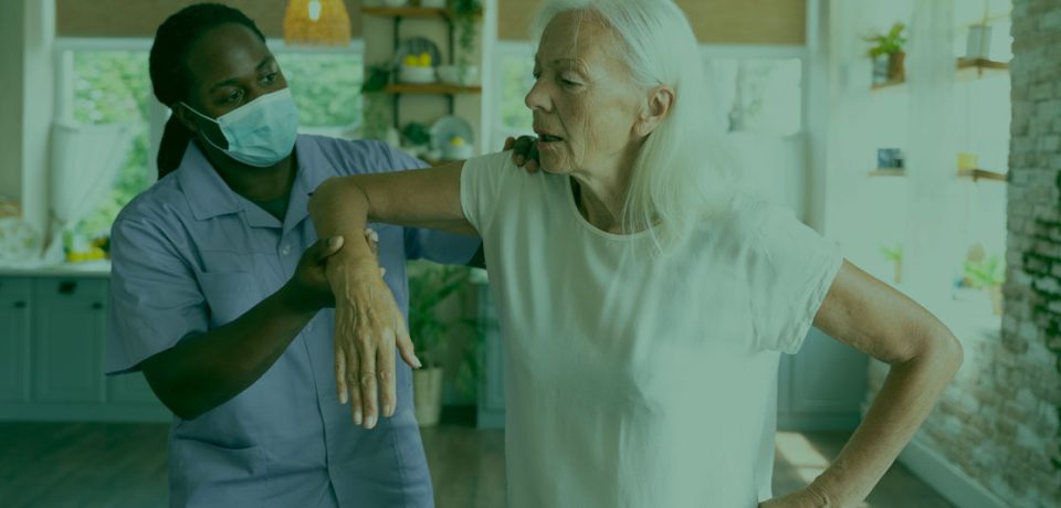 reynolds-male-social-worker-taking-care-old-woman